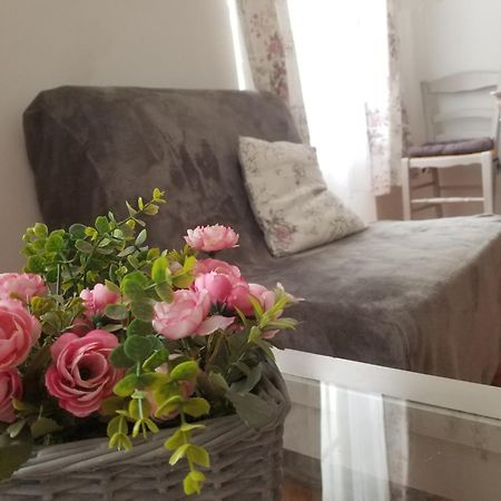 Joli T2 De 40M² A Louer A Le Muy Apartment Luaran gambar