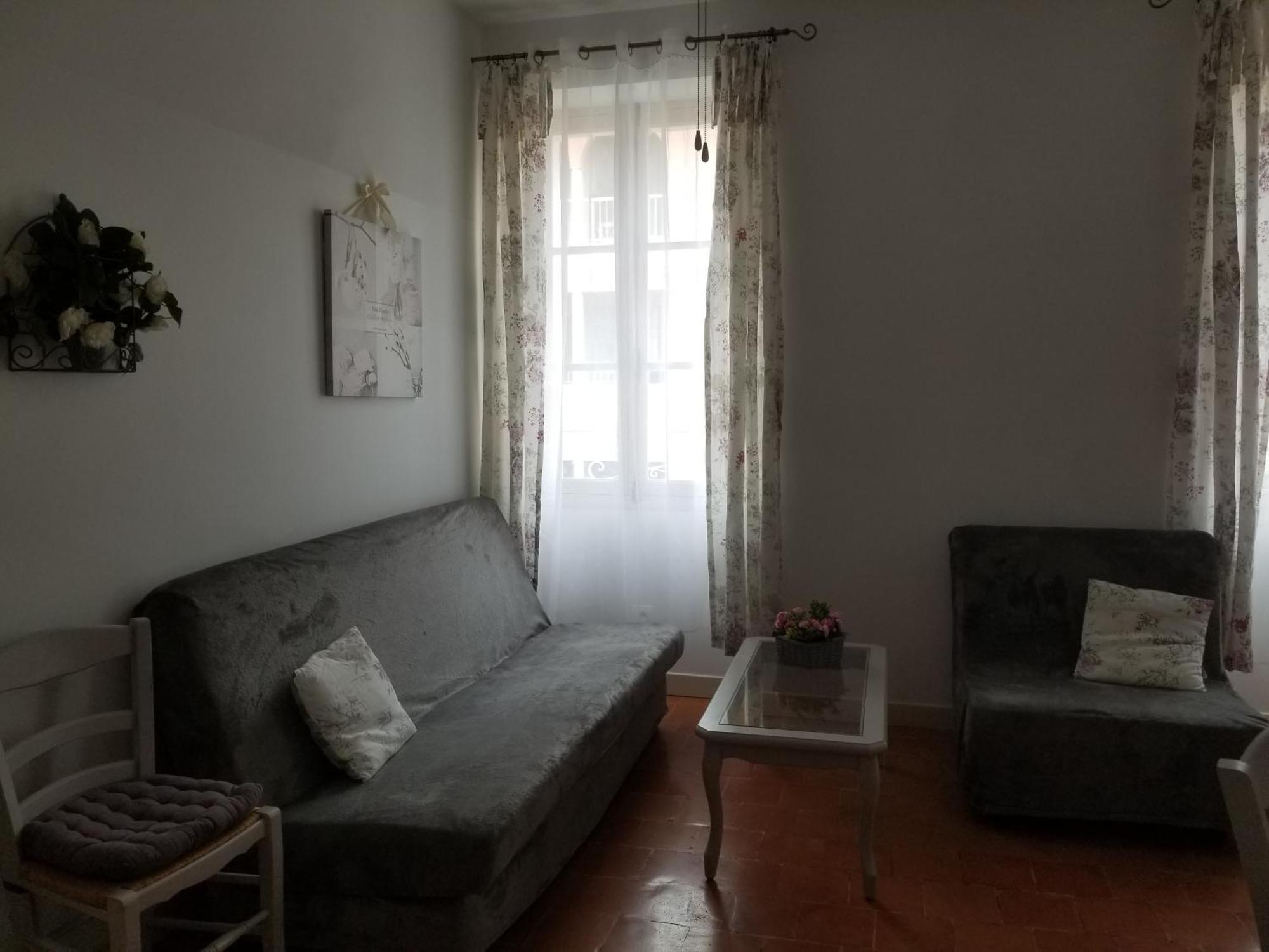 Joli T2 De 40M² A Louer A Le Muy Apartment Luaran gambar