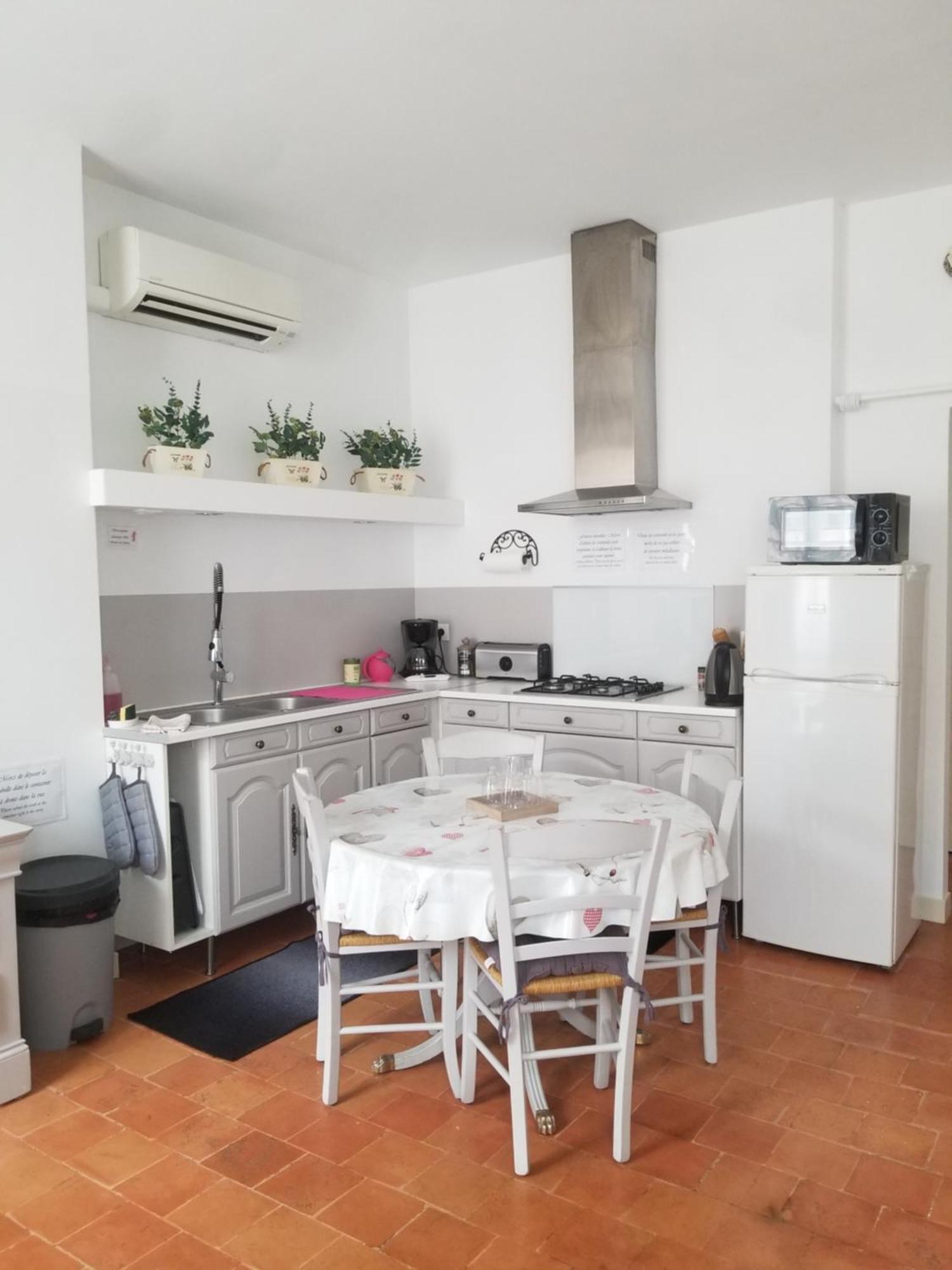 Joli T2 De 40M² A Louer A Le Muy Apartment Luaran gambar