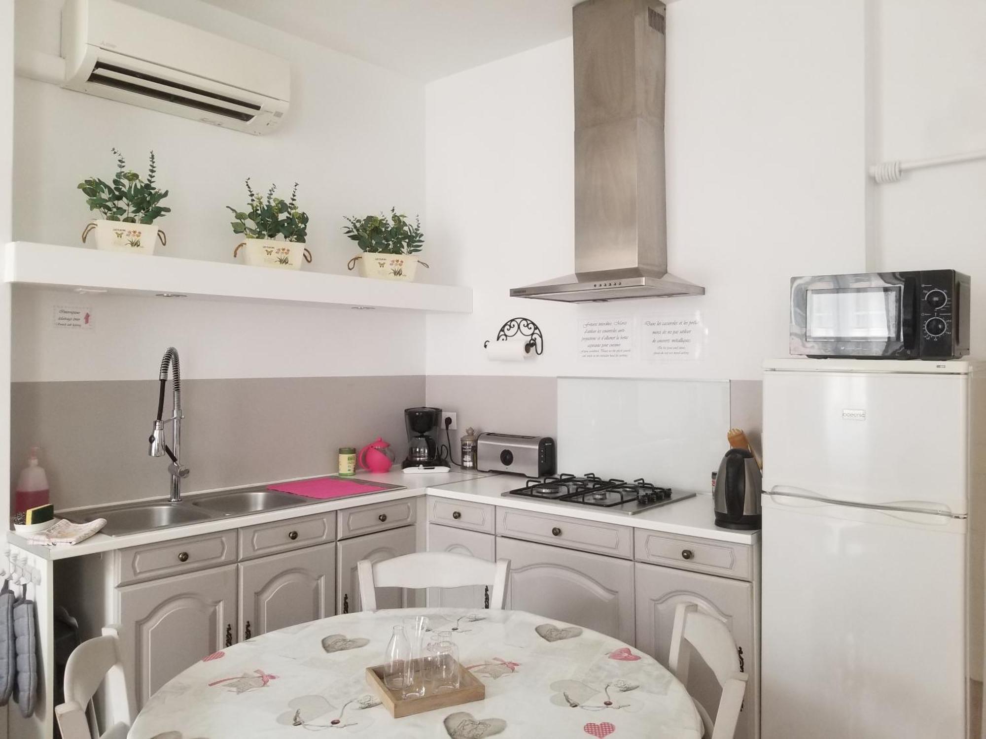 Joli T2 De 40M² A Louer A Le Muy Apartment Luaran gambar